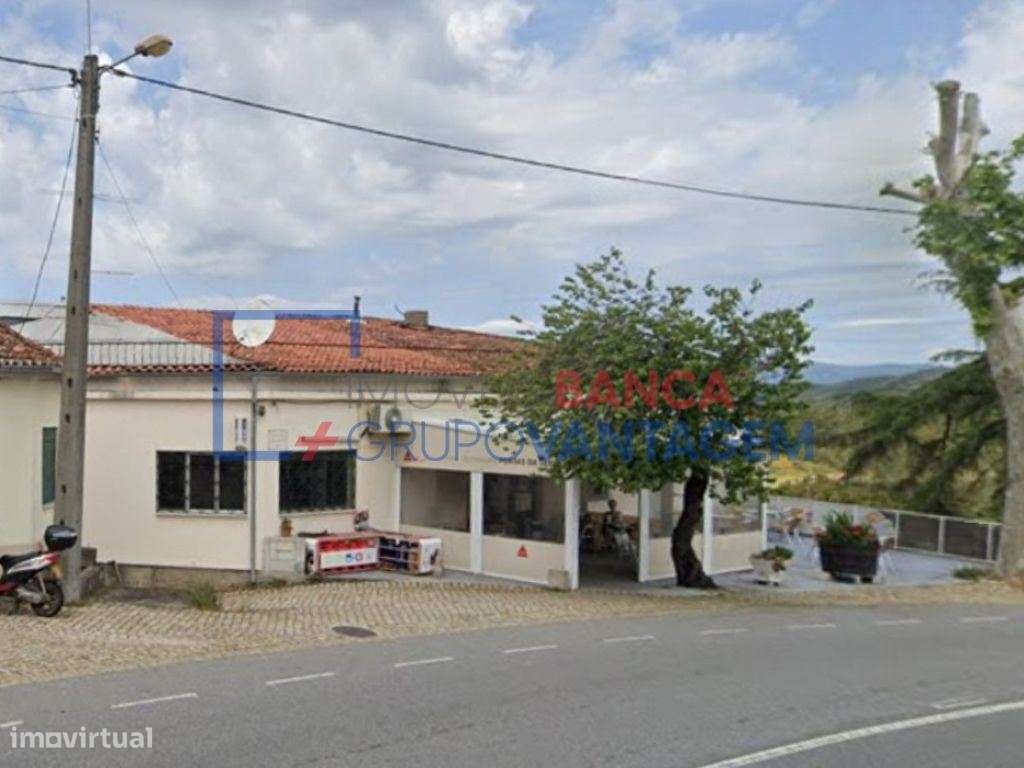 Moradia T3 + Restaurante em Salgueiro do Campo, Castelo Branco. - Grande imagem: 2/5