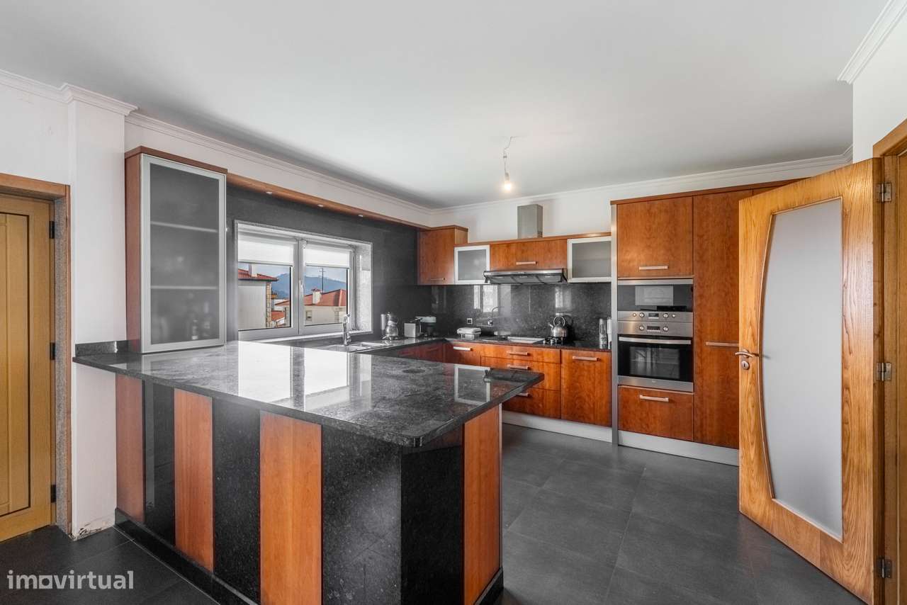 Moradia Individual V4 Nogueira Mancelos Amarante-7