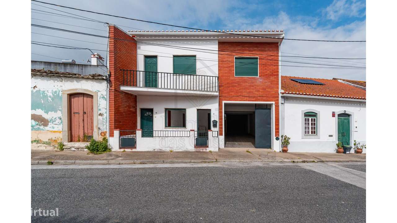 Moradia com 10 Boxes a 1 Hora de Lisboa - Grande imagem: 4/48