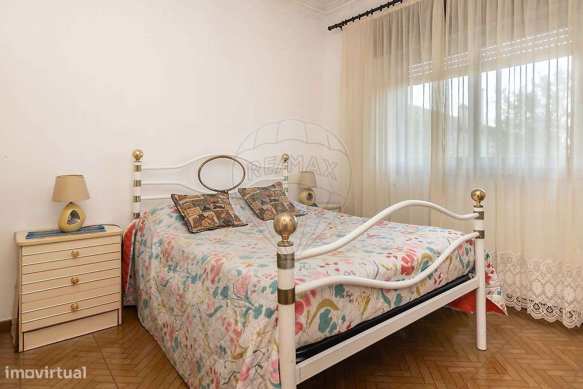 Moradia T4 para venda-8