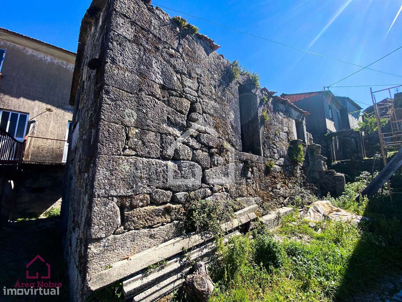 Casa em Ruínas para Restaurar - Grande imagem: 5/13