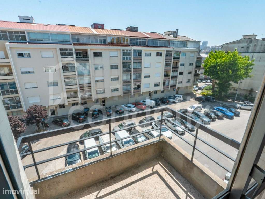 Duplex T6 para venda no Candal, Vila Nova de Gaia-16