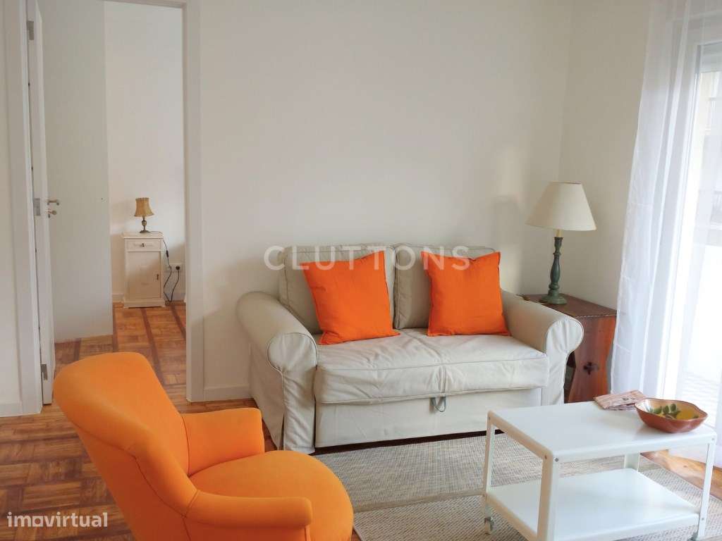 Apartamento T1 no coração de Campo de Ourique-0