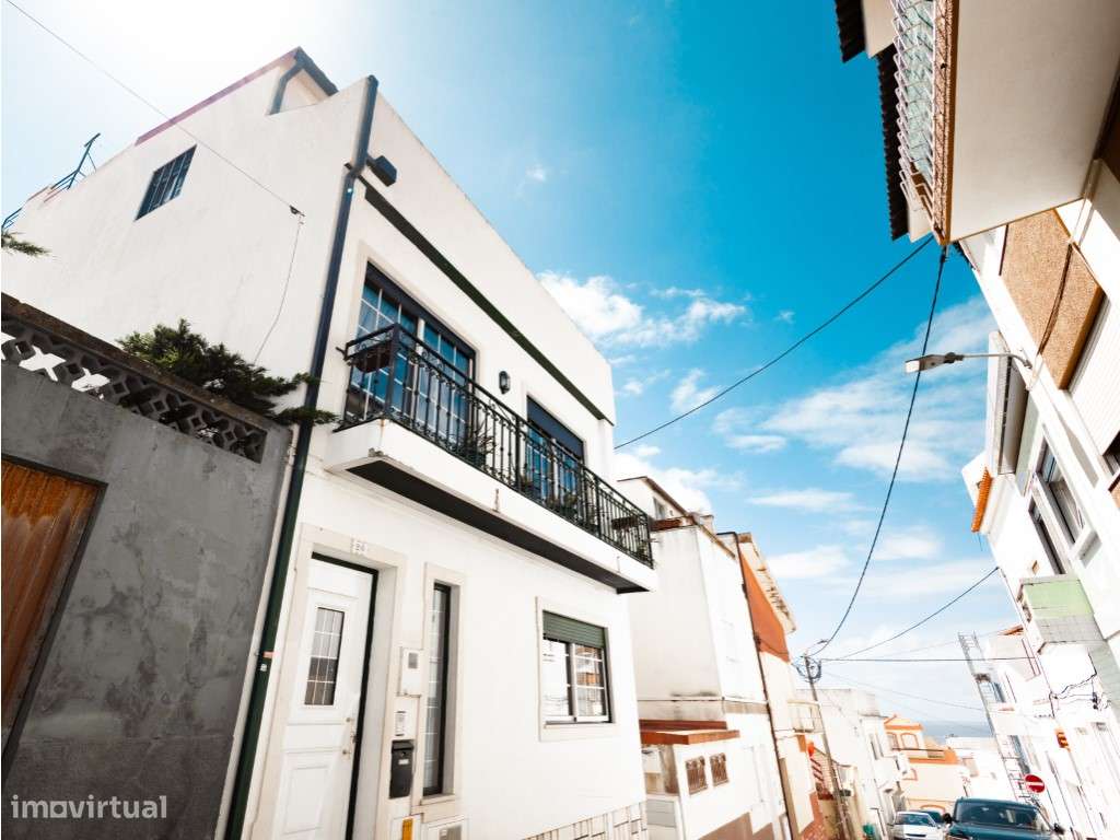 Moradia T2+2 em Buarcos - Vistas Maravilhosas sobre o Mar e a Cidade.-24