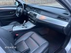 BMW Seria 5 525d Touring - 16