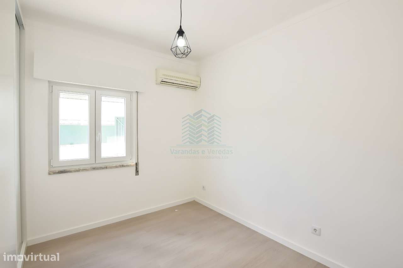 Moradia T3 remodelada com Anexos, Garagem e Poço.-18