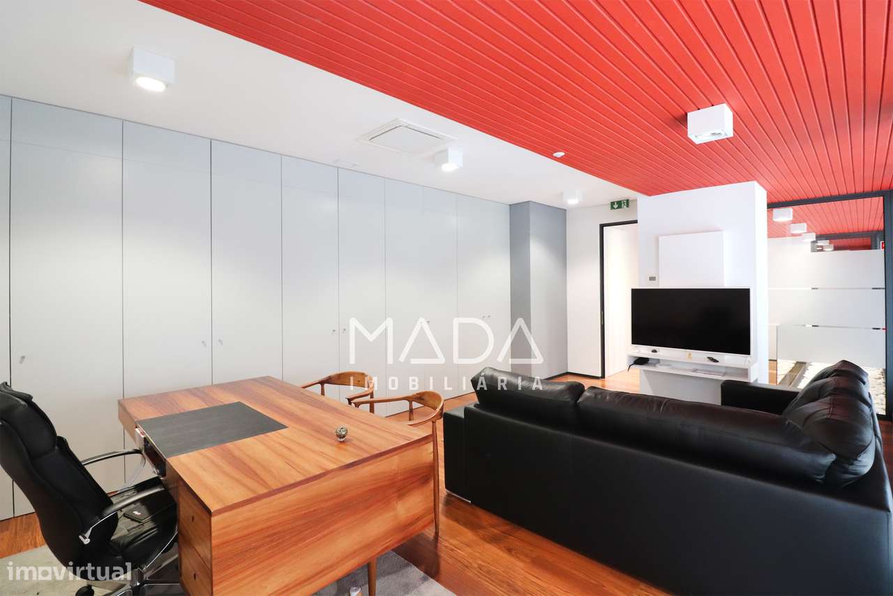 Escritório c/garagem (12 carros) na Av. da República em V.N. de Gaia-35