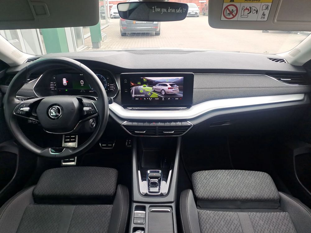 SKODA OCTAVIA Masaże Indukcja Head UP Martwe pola ACC DSG Salon PL ASO VAT23%