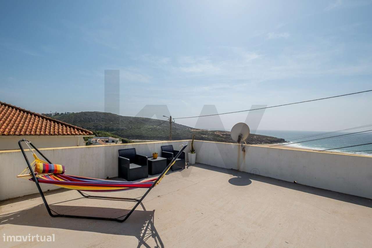 Foz do Lizandro e o Sonho de Viver na Praia | Moradia com Vista Mar e-42