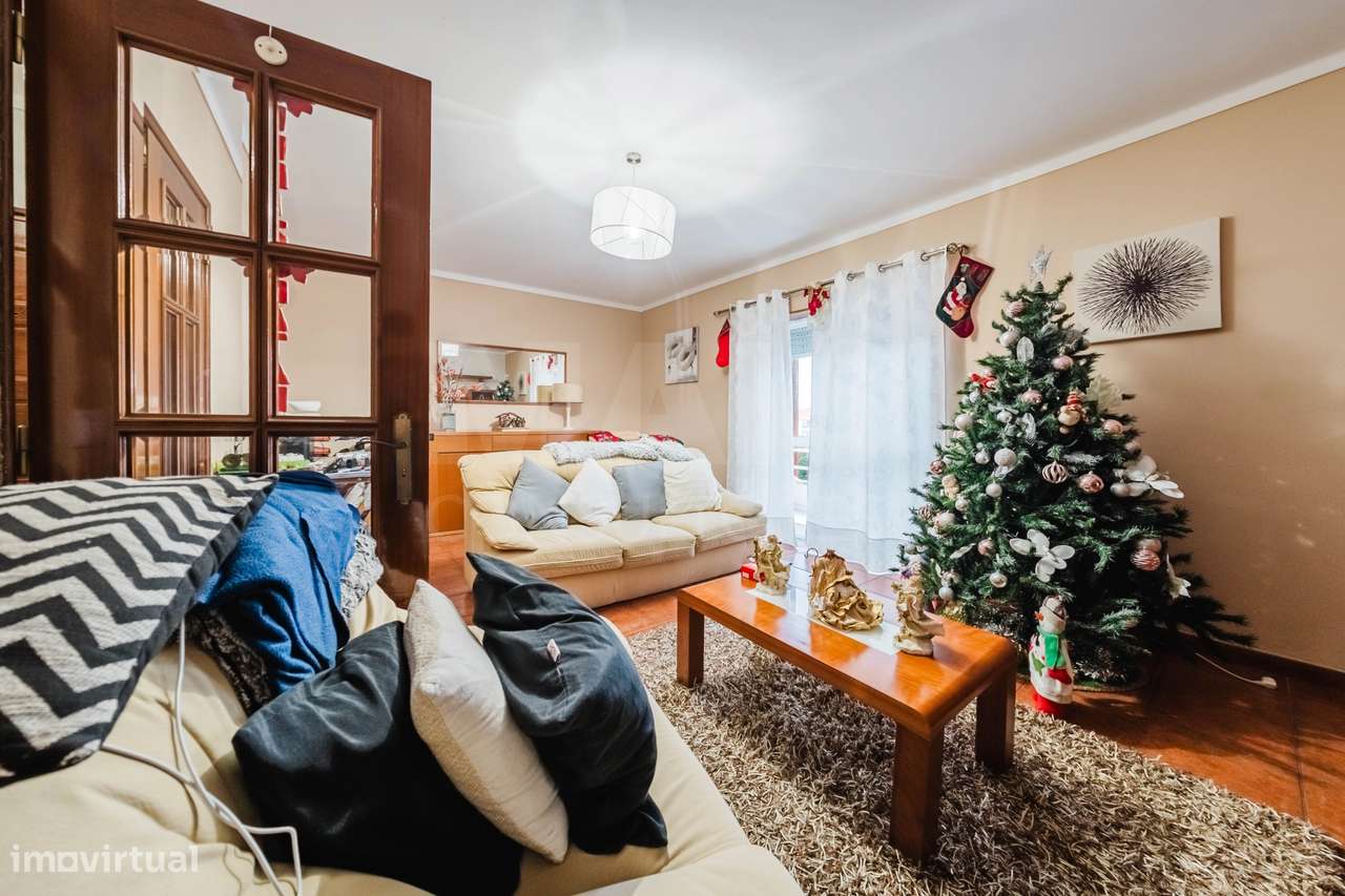 Apartamento T3 na Cidade Nova c/ 135m2 de área bruta - Grande imagem: 2/39