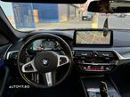 BMW Seria 5 530d xDrive MHEV - 15