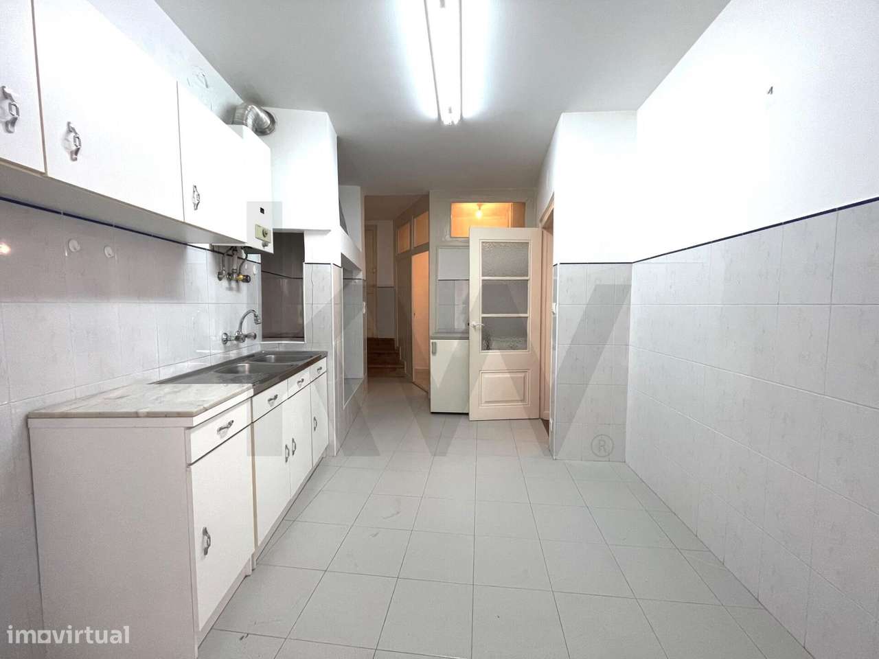 T3 No Chiado com terraço para remodelação - Grande imagem: 4/37