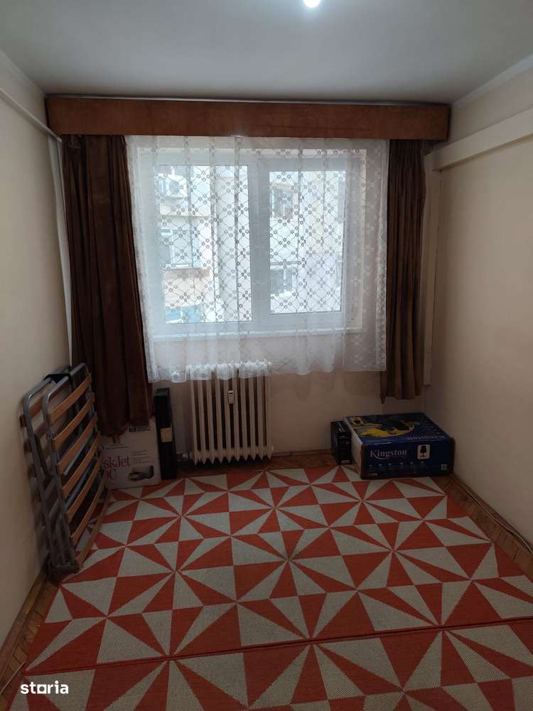 Vand 3 camere dec Mazepa 1 et 4/4 pret 75.000 euro-7