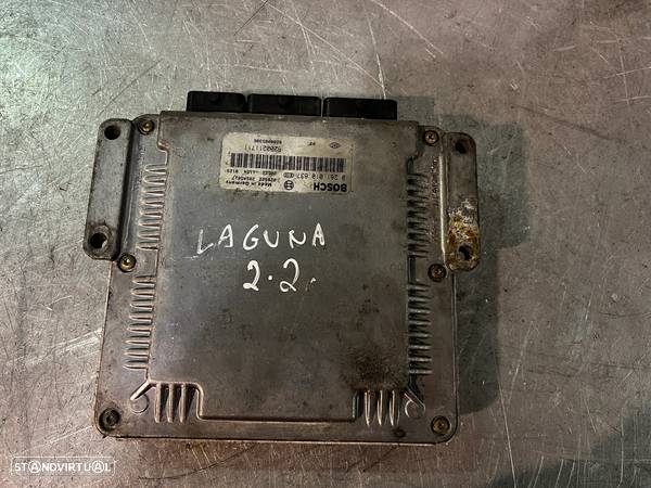 Centralina do motor Renault Laguna 2.2DCI 0281010637 8200211711 - 1