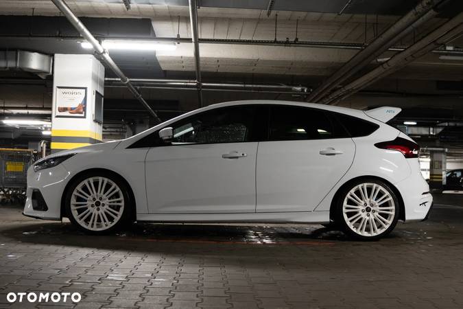Ford Focus 2.3 EcoBoost RS - 16