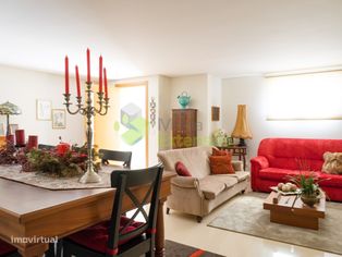 Apartamento T4 Duplex | Situado no Centro de Cadaval, com terraço e... - Grande imagem: 2/60