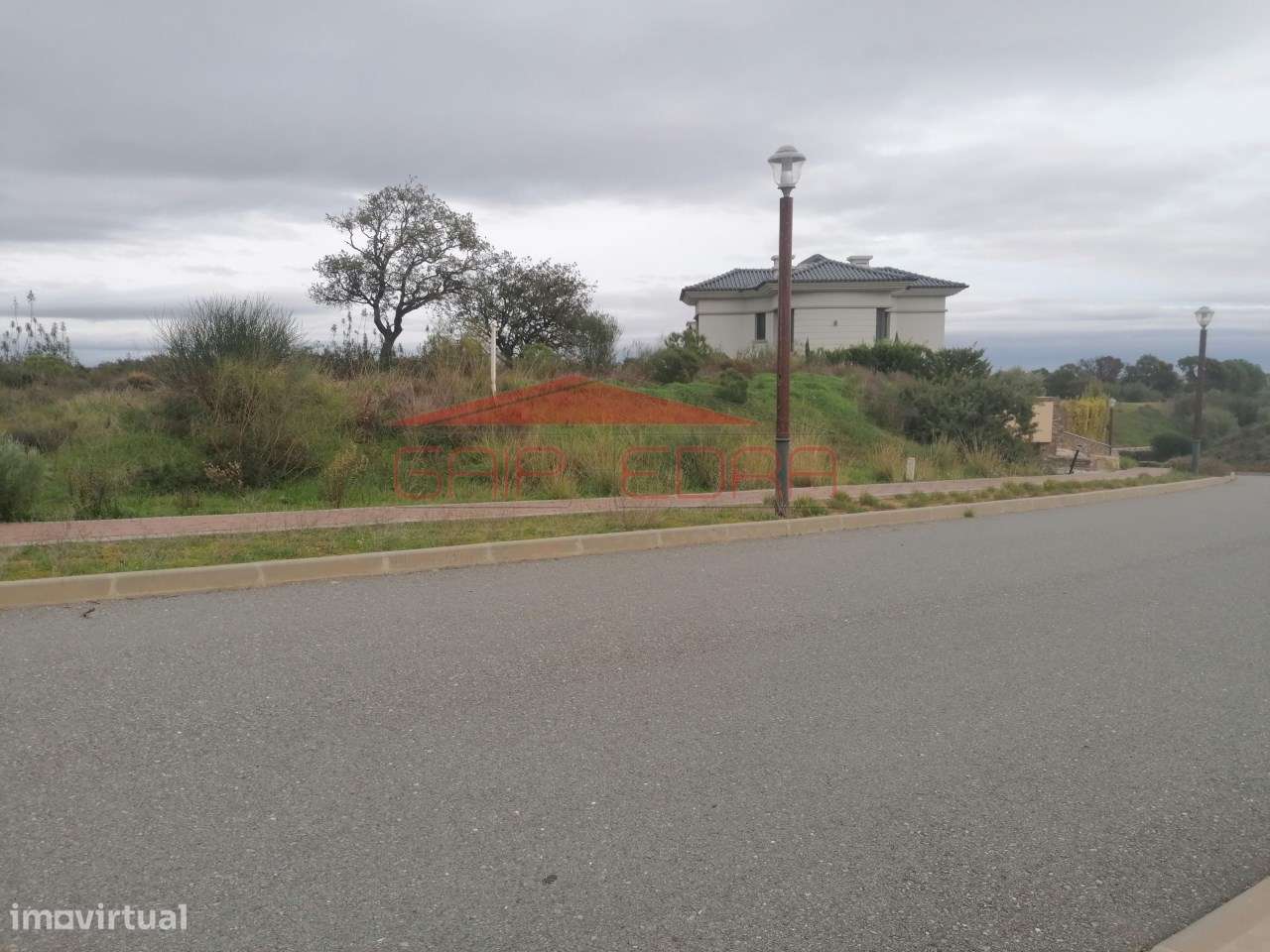 Moradia T2 com piscina e jardim em Vila Real - Grande imagem: 5/19