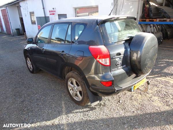 Timonerie Toyota RAV 4 III 2.2 D - 4D 2005 - 2009 Manuala (355) - 3