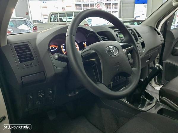 Toyota Hilux 2.5 D-4D 4WD CD - 30