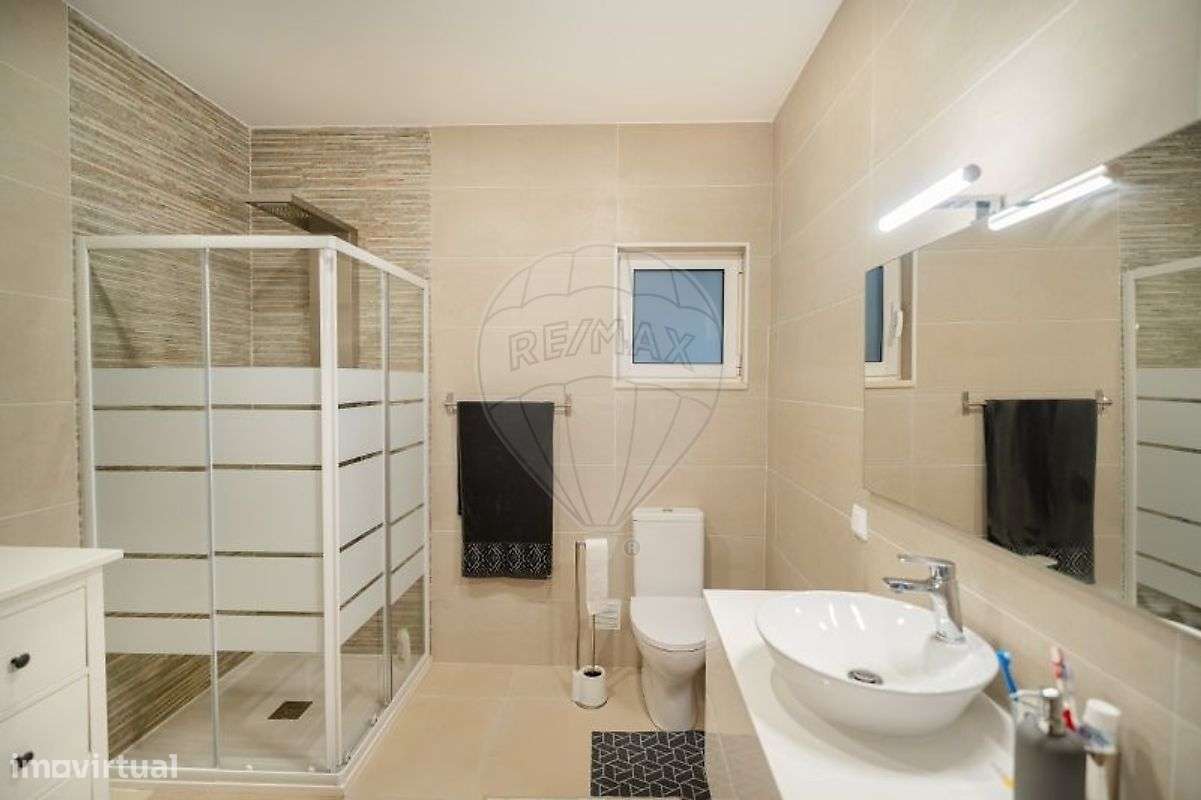 Moradia T5 para venda-27