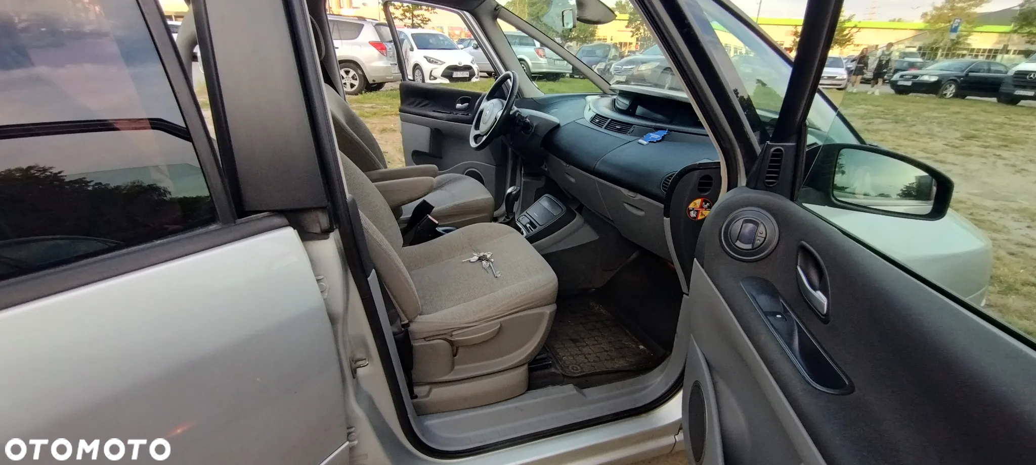 Renault Espace 2.0 Dynamique - 25