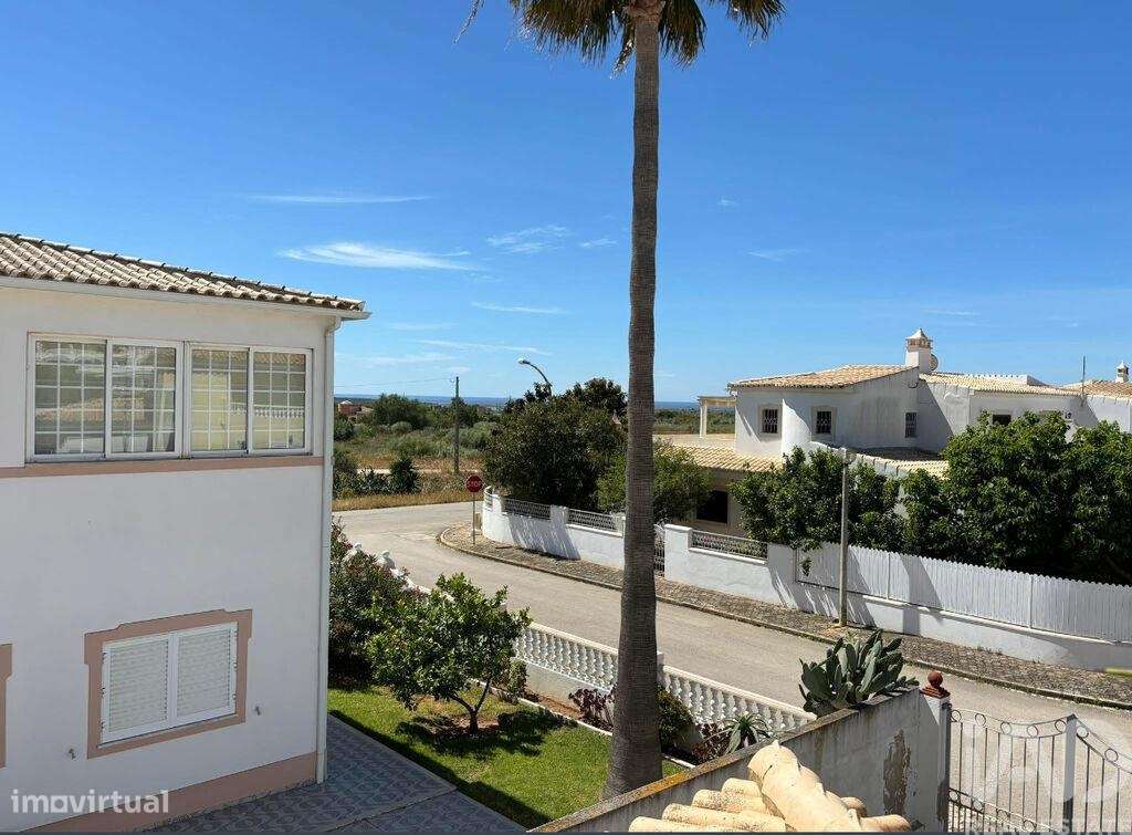 Casa / Villa T6 em Alcantarilha e Pêra de 122,8 m2 - Grande imagem: 5/21