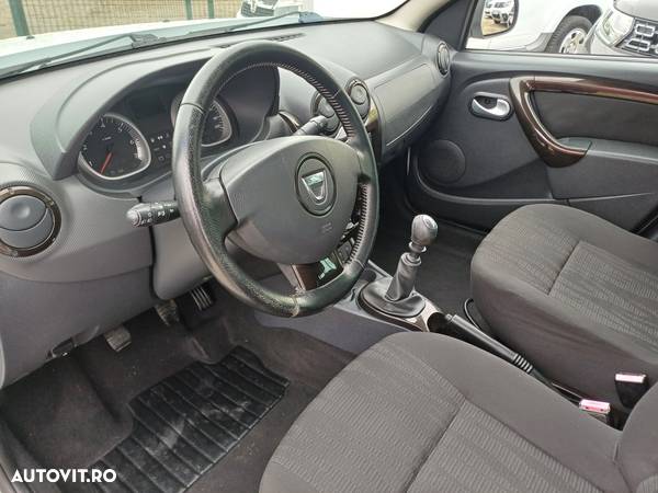 Dacia Duster dCi 110 FAP 4x4 Prestige - 8