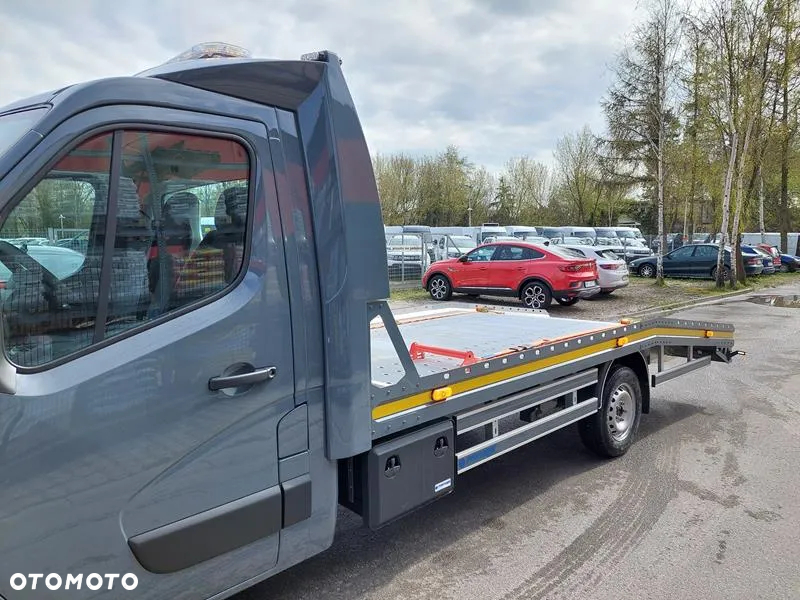 Renault Master laweta 165 km - 26