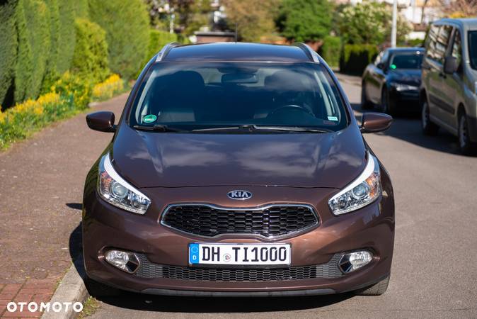 Kia Ceed Cee'd 1.6 GDI Business Line - 1