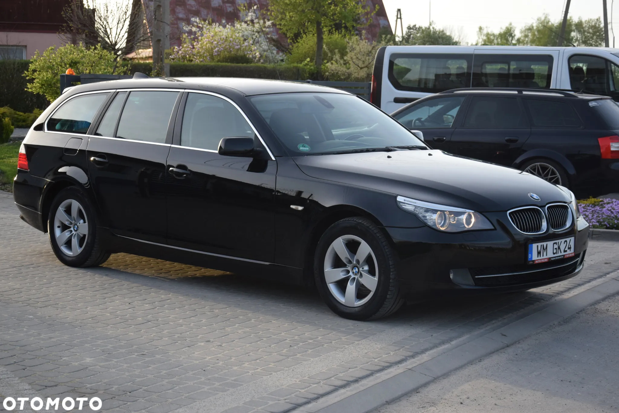 BMW Seria 5 525d Touring Edition Exclusive - 3