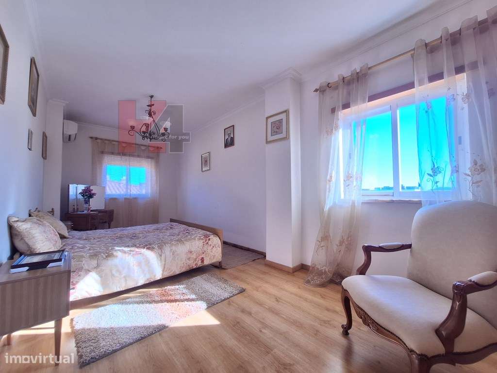 MORADIA T4 NO CENTRO DE ELVAS COM MAIS DE 500M² DE ÁREA-24