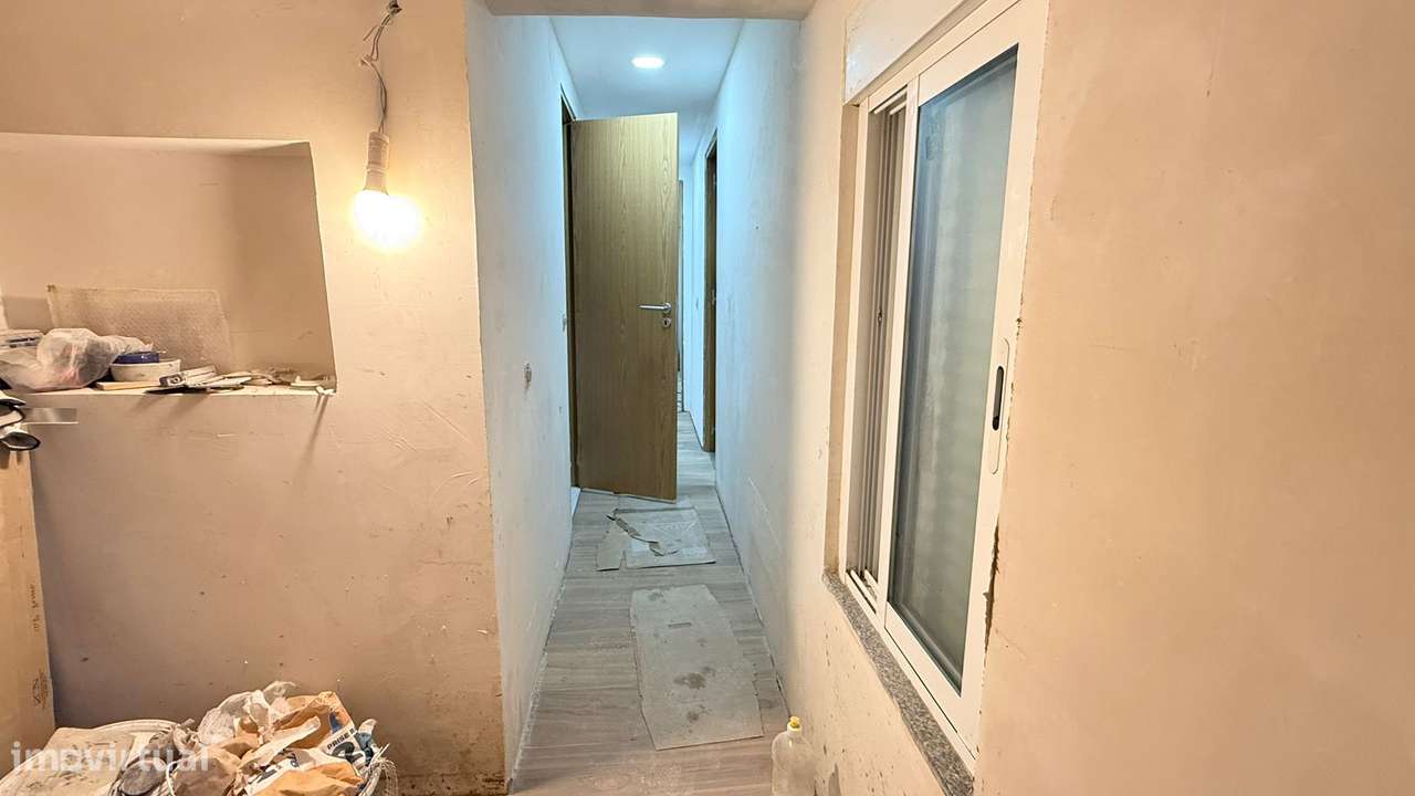Moradia T3 + T1 Remodelada em Ermesinde-17