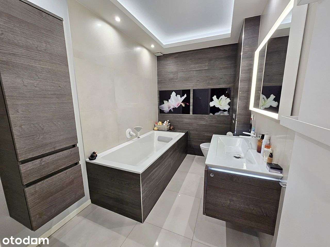 Rokosowo. Dom z garażem. Designerskie wnętrze, dopracowane detale.-18