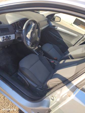 Opel Astra III 1.9 CDTI - 5