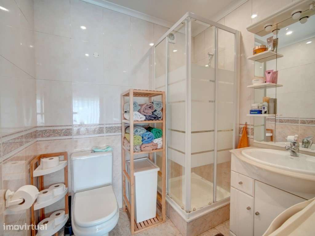 Apartamento T2 com Garagem e Arrecadação - Espaço, Conforto e Exclu...-13