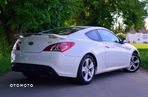 Hyundai Genesis Coupe 2.0 T - 4