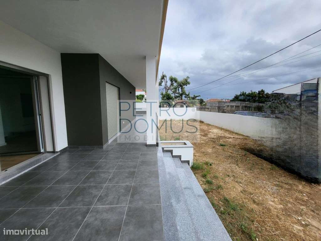 T3 COM TERRAÇO E JARDIM PRIVATIVO - PARCEIROS-3