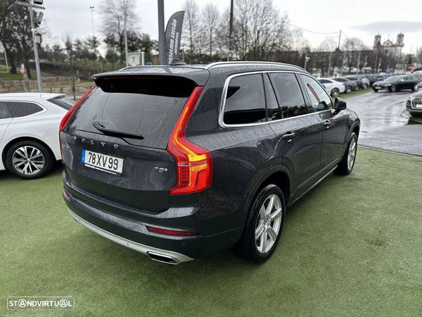 Volvo XC 90 2.0 T8 PHEV Momentum Plus AWD - 9