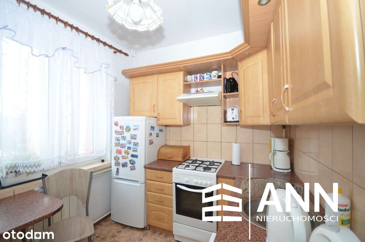 Trzypokojowe mieszkanie z balkonem w Bytom Szombierki-2