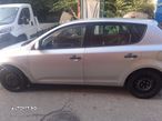 Macara stanga spate Kia Ceed 1.4 benzina - 1