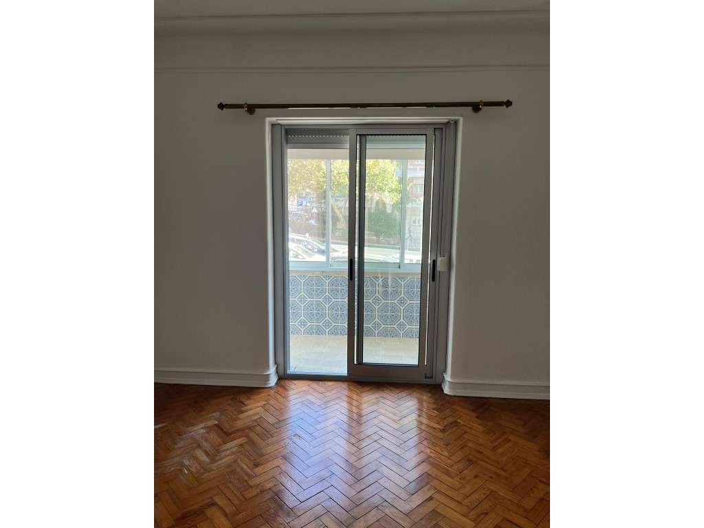 Apartamento T2 na Av. EUA - Lisboa | Arrendamento - Grande imagem: 5/18