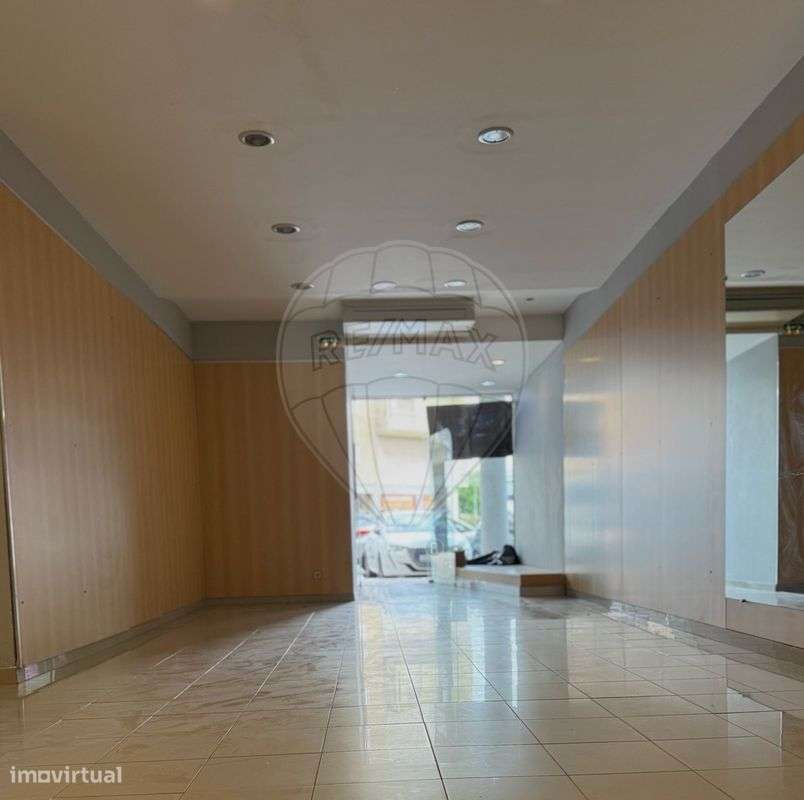 Loja  para arrendamento - Grande imagem: 2/11