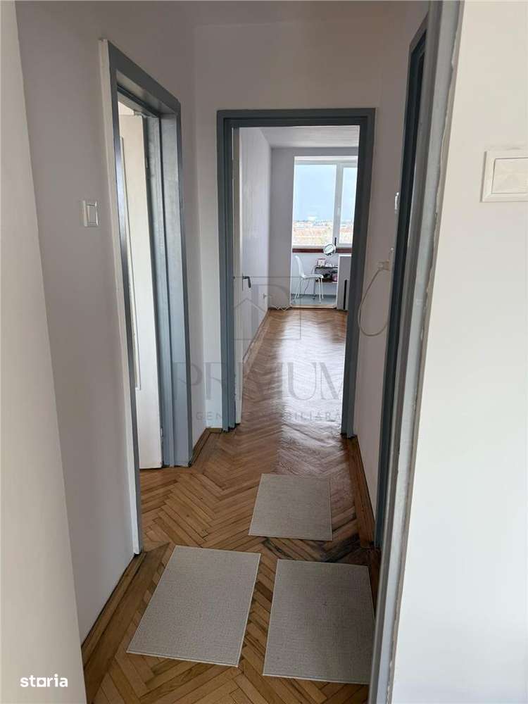 OLIMPIA STADION - BLOC IZOLAT - 3 cam - clima - LIFT - Imagine principală: 5/5