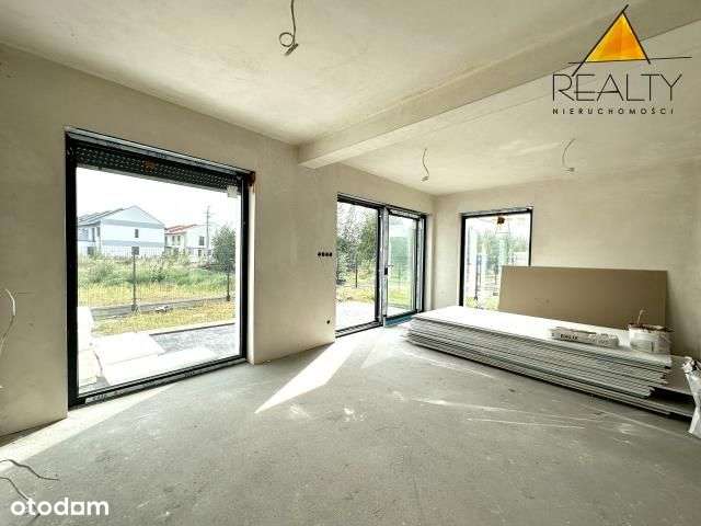 Nowy dom z 4 sypialniami-6