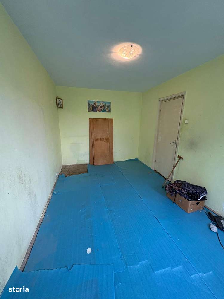 2 cam sd 52 mp suprafata totala zona decebal cantemir 72.000 euro neg-12