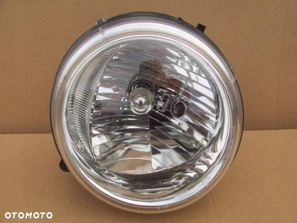 Cherokee Liberty KJ 01-07 Reflektor lampa lewy przód ANGLIK - ładne szkło - 2