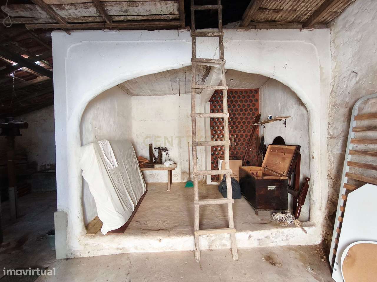 Adega para recuperar - Oportunidade de Investimento - Lourinhã - Grande imagem: 4/15