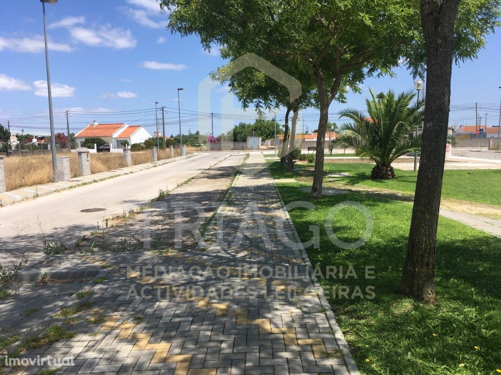 Terreno Urbano para Construção de Moradia