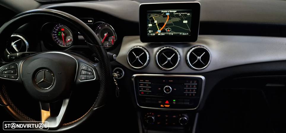 Mercedes-Benz GLA 220 d 7G-DCT StreetStyle - 12