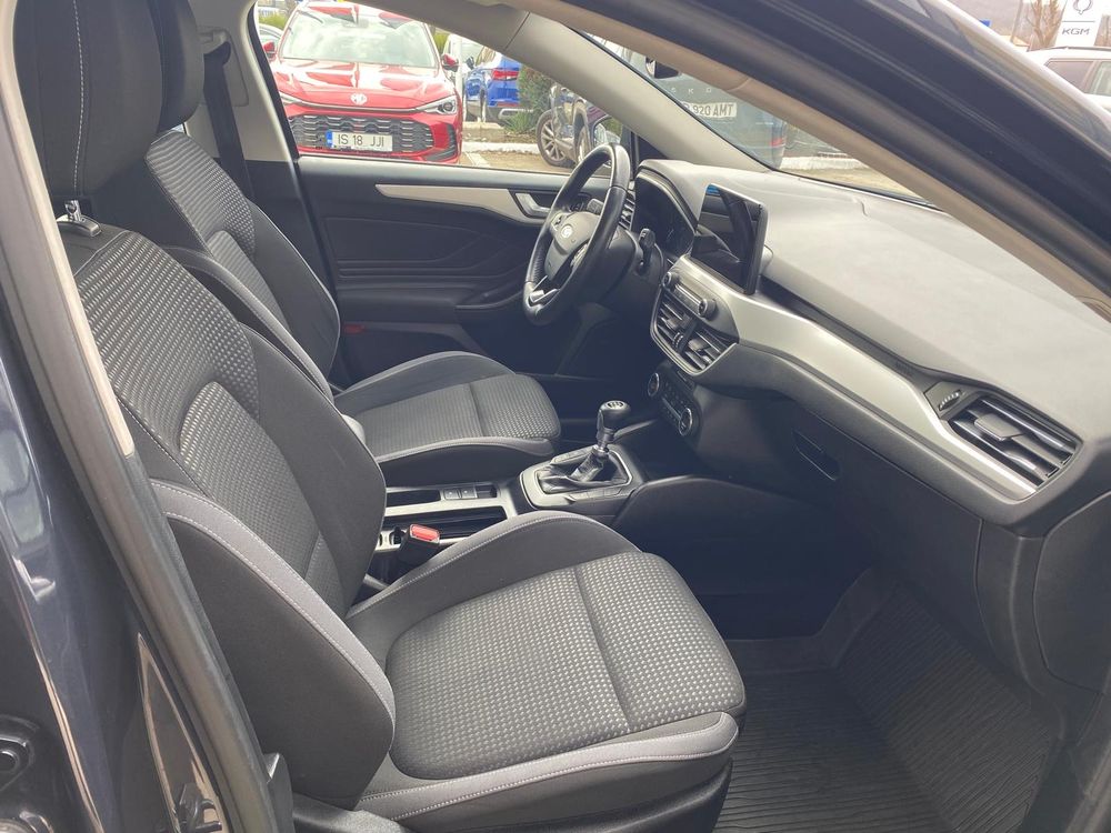 Ford Focus - foto 10